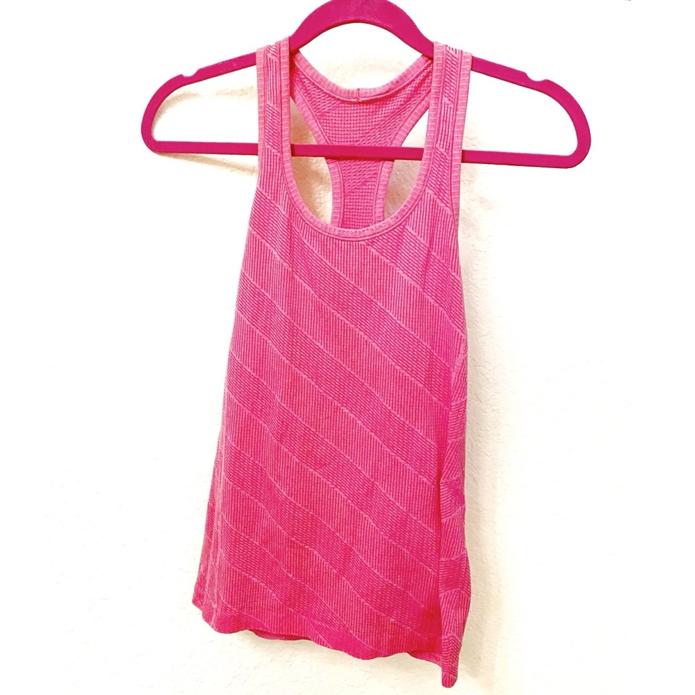 Lululemon Racerback in Pink Size 6